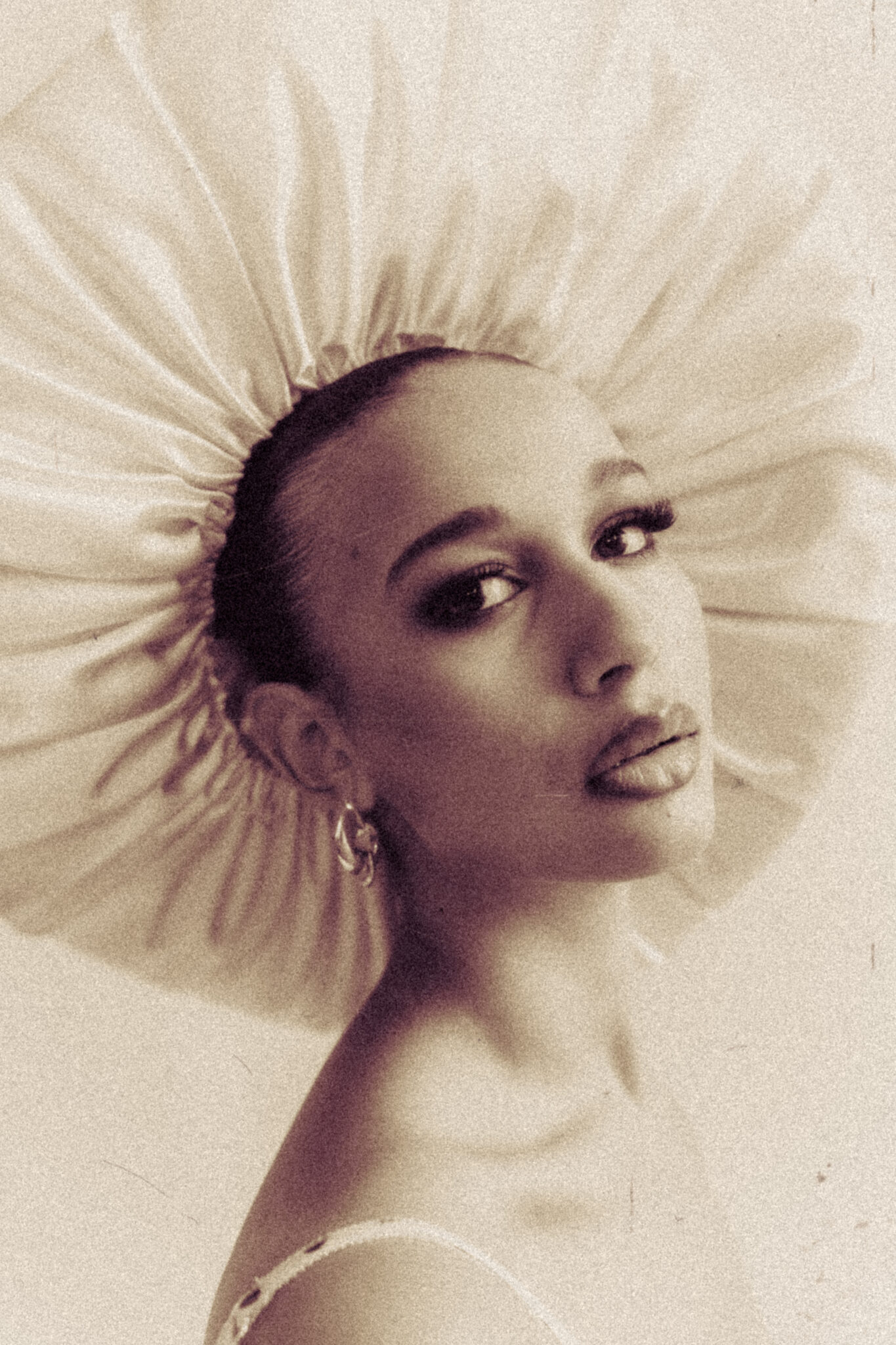 VINTAGE EDITORIAL